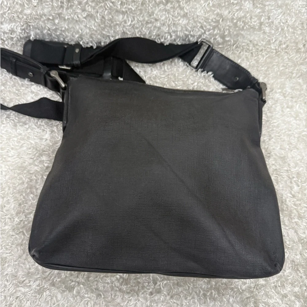 Gucci GG Supreme Shoulder Bag Crossbody Messenger Bag Black